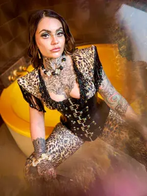 Mistress Nikky French ∣ Domme ∣ Femdom profile picture